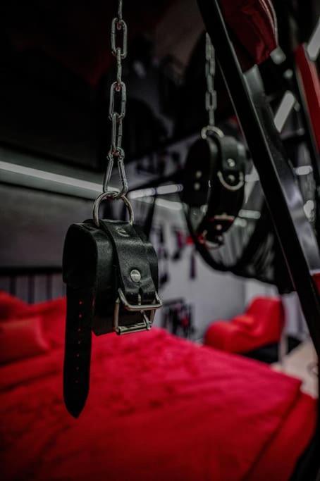 Bdsm Apartman V Bratislave -Adults Only 브라티슬라바 외부 사진